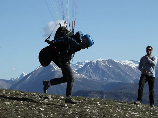 professionnels-parapente-aeroglis-saint-andre-les-alpes